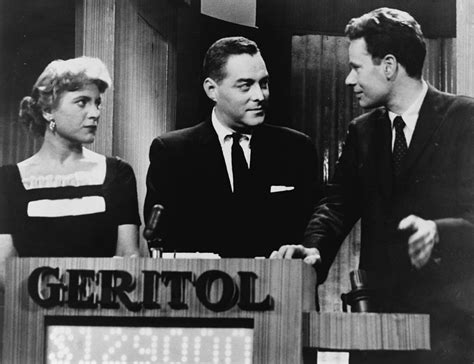 Pourquoi Quiz Show est-il un film fascinant sur la corruption et l'innocence dans les jeux télévisés des années 50 ? !